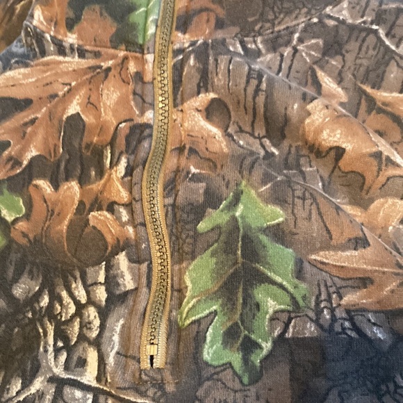 Size 2-X Men’s Camouflage Jerzees Outdoor Jacket Has one pocket across front - Picture 5 of 5